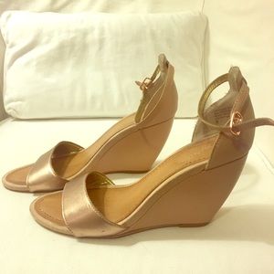 Seychelles Thyme Rose Gold Wedge 8